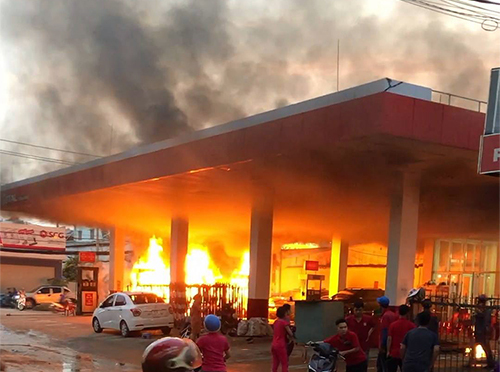 Hé lộ nguyên nhân cây xăng ở TP. Hồ Chí Minh bốc cháy kinh hoàng