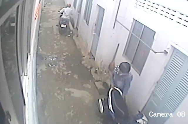 Video: Trộm bẻ khóa Exciter trong 6 giây trước cửa phòng trọ