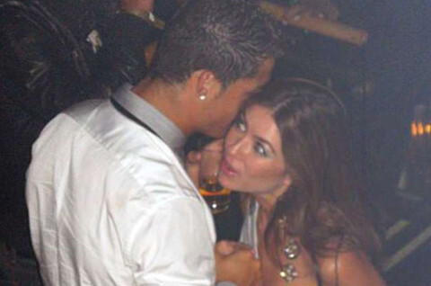 Lộ video Ronaldo say sưa bên Kathryn Mayorga tại hộp đêm