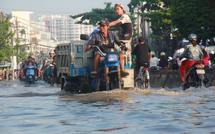 Dự báo thời tiết ngày 12/10: Bắc bộ tiếp tục mưa rét, miền Trung xuất hiện lũ nhỏ