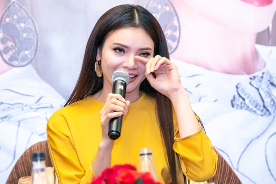 NSƯT Phạm Phương Thảo rơi nước mắt nói về liveshow duy nhất trong đời