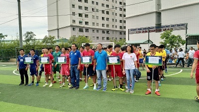 Đội bóng Trường Đại học Công nghiệp Thực phẩm TP.HCM vô địch giải bóng đá Giao lưu và kết nối