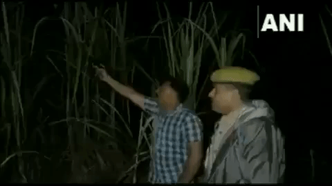 Video: Súng bất ngờ kẹt đạn, cảnh sát nhanh trí hô lớn 