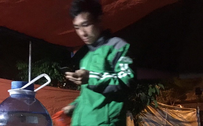 Tin tức đời sống mới nhất ngày 23/10/2018: Tài xế Grab chở cô gái đi tìm nhà nghỉ suốt 4 tiếng mà không lấy tiền