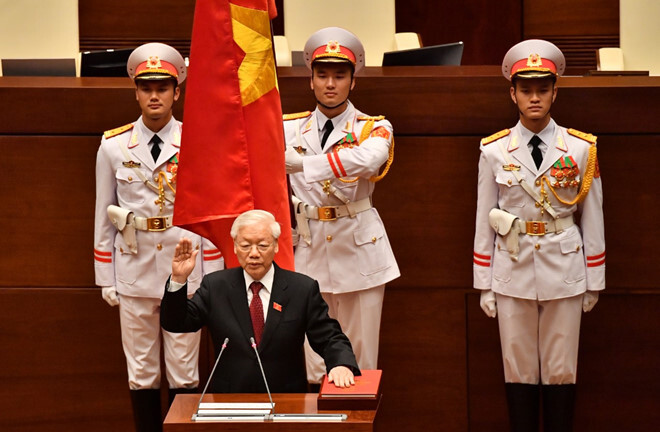 Chủ tịch nước tuyên thệ nhậm chức