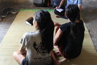 Video: Người mẹ đau đớn phát hiện con gái 14 tuổi bị bố hiếp dâm đến mang thai