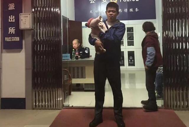 Thất vọng vì vợ đẻ con gái, chồng đem bán mới con 10 ngày tuổi lấy 13 triệu đồng
