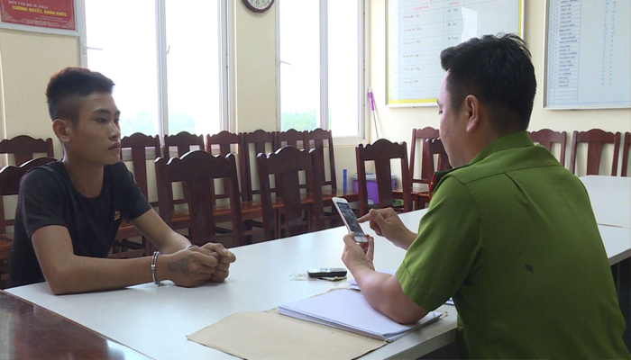 Vụ lấy trộm 10 máy iPhone trong siêu thị: Đã xác định được nghi phạm