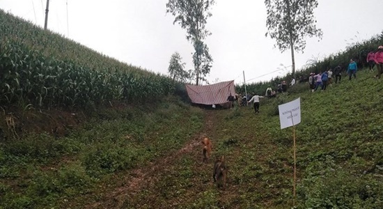 Mất tích gần 1 ngày, con gái hốt hoảng thấy thi thể cha trong hố sâu