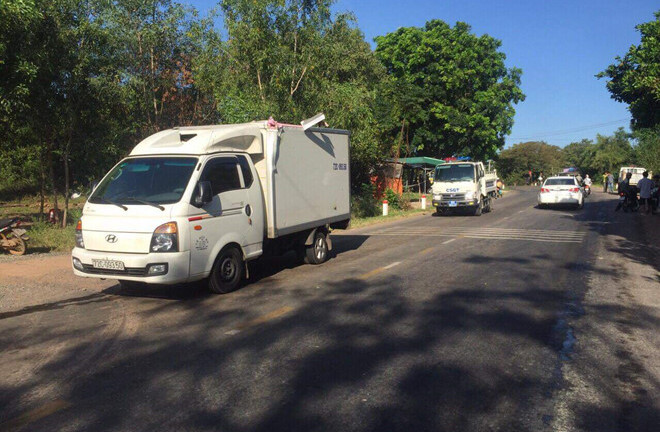 Bình Thuận: Xe chở quân nhân gặp tai nạn, 2 người tử vong