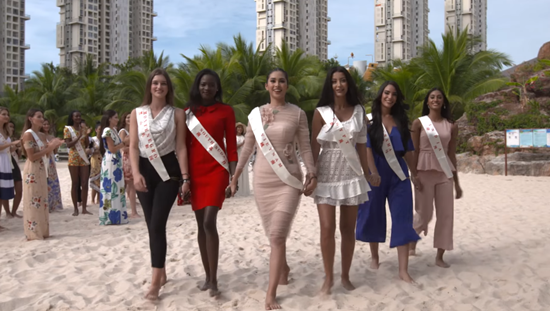 Đụng độ 5 ứng viên nặng ký, Tiểu Vy vẫn tự tin nắm tay đối thủ tại Miss World