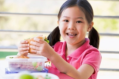 Mách mẹ bí quyết giúp bé tăng cân, tăng sức đề kháng trong mùa lạnh