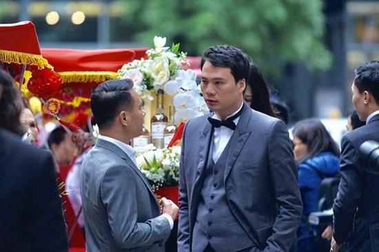 Chồng sắp cưới giỏi giang giàu có của Á hậu Thanh Tú là ai?