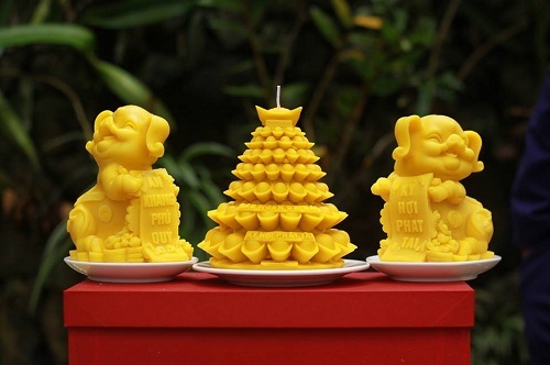 Độc đáo bộ nến tâm linh nghệ thuật mừng xuân Kỷ Hợi