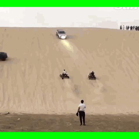 Cậu bé 12 tuổi lái ôtô địa hình đâm tử vong tay đua môtô trên sa mạc