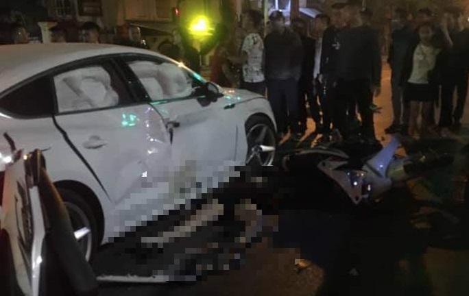 Hà Nội: Tai nạn giao thông kinh hoàng, thiếu nữ 18 tuổi tử vong