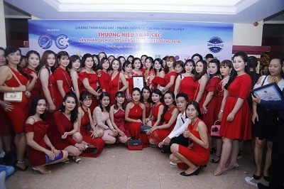 Thành công bứt phá từ kinh doanh online của cô dược sỹ 9X