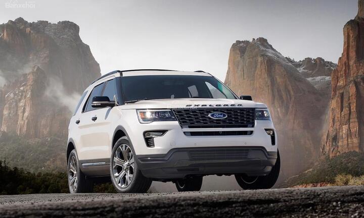 Bảng giá xe ô tô Ford mới nhất tháng 12/2018: Siêu bán tải Raptor “chào sân” giá gần 1,2 tỷ đồng