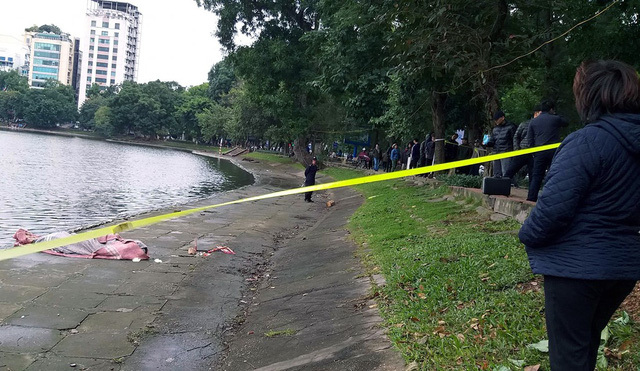 Tin tức thời sự 24h mới nhất ngày 10/12/2018: Thi thể người đàn ông nổi trên hồ Thiền Quang, Hà Nội