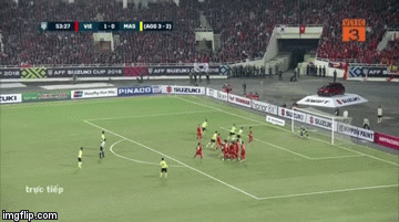 Video: Văn Lâm tiếp tục cản phá