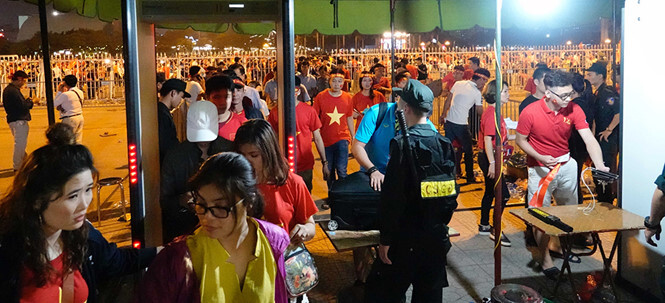 Chung kết AFF Cup 2018: Những vật dụng cảnh sát khuyến cáo CĐV không vào sân