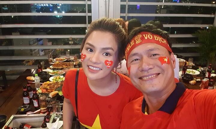 Tin tức đời sống mới nhất ngày 17/12/2018: Cựu siêu mẫu Vũ Thu Phương tặng 2 tỷ cho đội tuyển Việt Nam