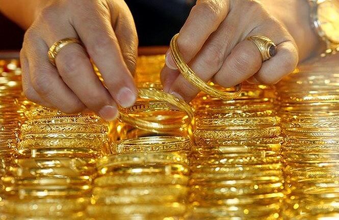  Giá vàng hôm nay 18/12/2018: Sau diễn biến khó lường ngày đầu tuần, vàng SJC tăng 30.000 đồng/lượng 