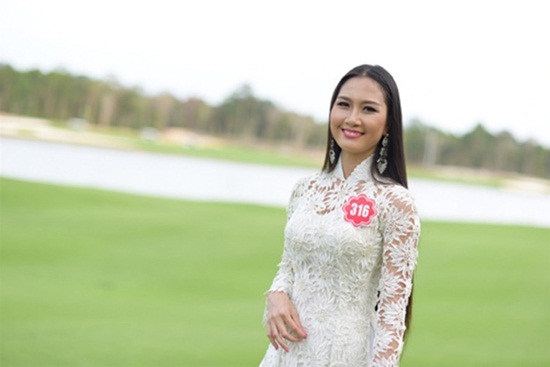 Chân dung Nguyễn Thị Hà - thí sinh Hoa hậu Việt Nam vừa xuống tóc đi tu lại bị tố