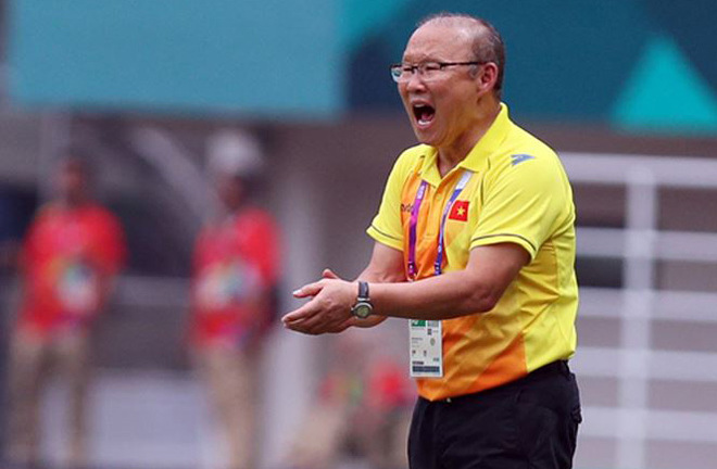 Báo Hàn Quốc cho rằng Việt Nam nên tăng lương cho HLV Park Hang Seo