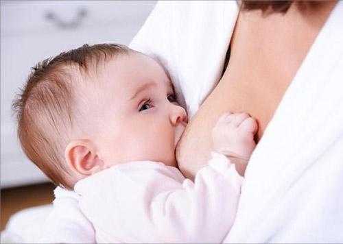 Nguyên nhân và giải pháp cho trẻ sơ sinh biếng bú