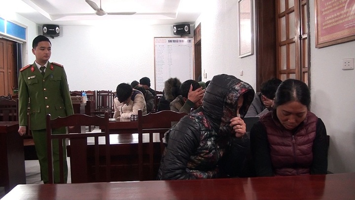 Chiếc mặt nạ hoàn hảo của 