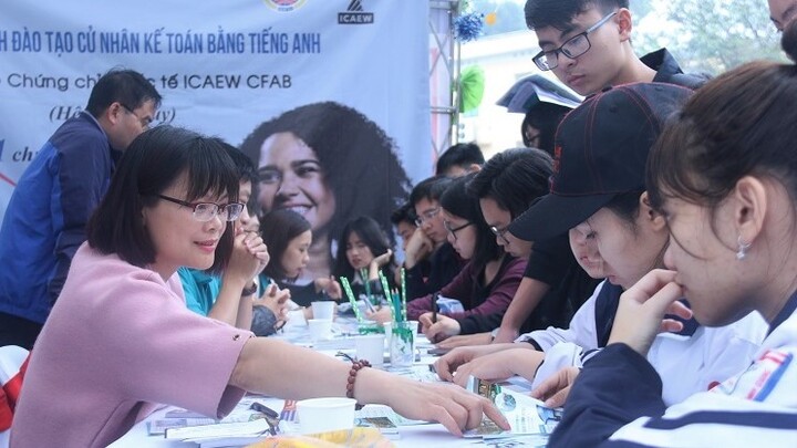 Thông tin về ngành kinh doanh số lần đầu tiên được đào tạo tại ĐH Kinh tế quốc dân