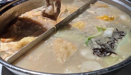 Nhạc sĩ người Úc bị chỉ trích vì chế nhạo món lẩu châu Á như ‘nước rửa bát’