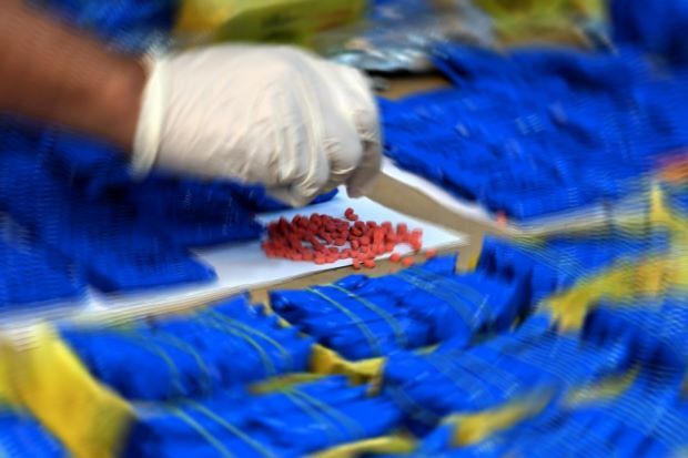 Malaysia: Con trai Bộ trưởng Quốc phòng bị tạm giam vì dương tính với thuốc lắc