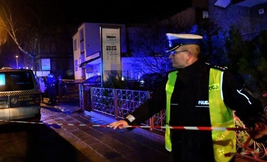 Giải đố trong phòng kín, 5 thiếu nữ chết thảm tại bữa tiệc sinh nhật