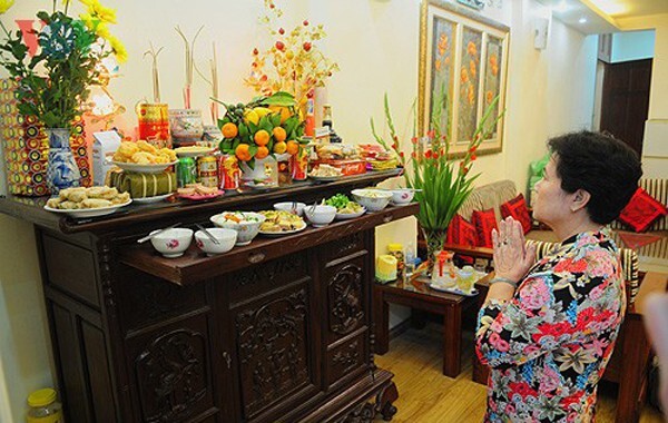 Cách làm mâm cỗ cúng gia tiên ngày Tết nhanh chóng, chuẩn vị cho nàng dâu mới