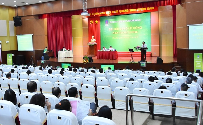 Ông Nguyễn Tiến Vinh được bầu làm Chủ tịch HĐQT, ông Lê Cự Tân làm Tổng giám đốc PVFCCo