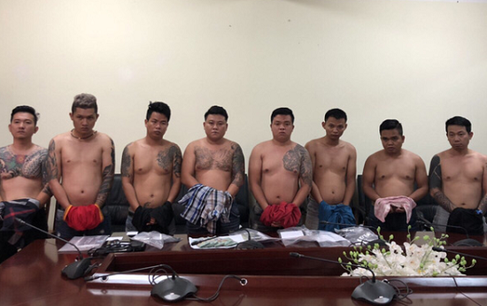 Vây bắt băng giang hồ