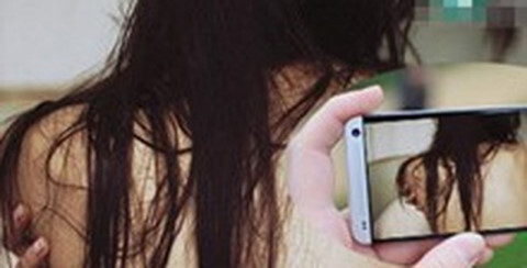 Hà Nội: Mang điện thoại đi sửa, cô gái để lộ clip nhạy cảm và bị tống tiền