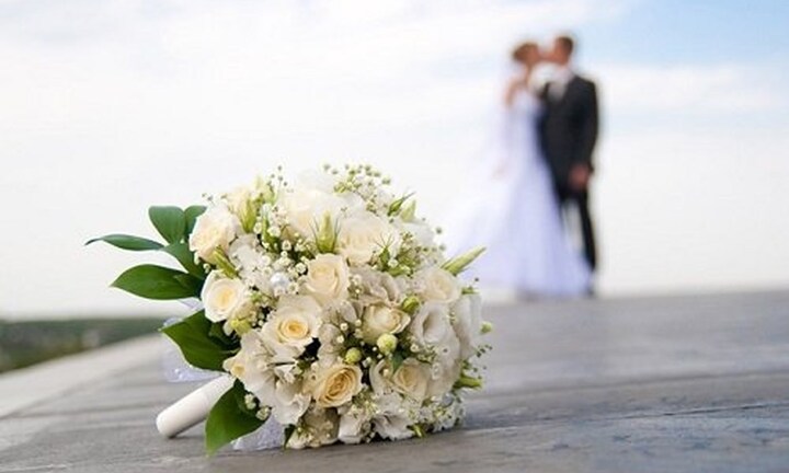 Tạm trú tại tỉnh khác, có nhất thiết phải về quê đăng ký kết hôn?