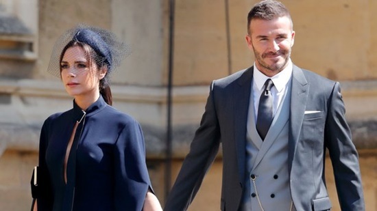 Victoria Beckham giao nhân viên xử lý tin đồn ly hôn: Tôi rất bực bội