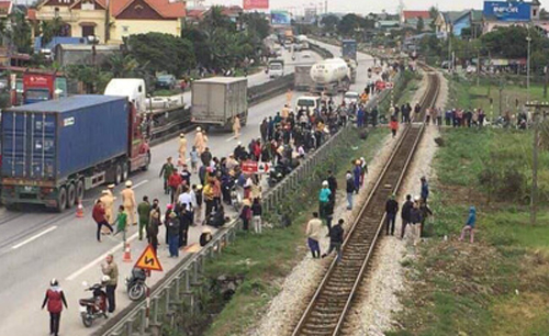 Công ty sở hữu chiếc xe tải tông chết 8 người ở Hải Dương kinh doanh gì?