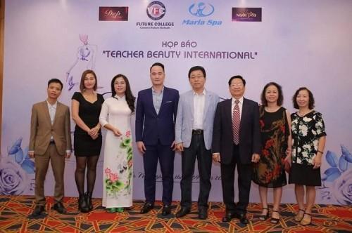 Cô giáo Mai Thị Thu đạt giải cô giáo có kỹ năng ứng xử tình huống hay nhất hội thi “Teacher Beauty International 2018”
