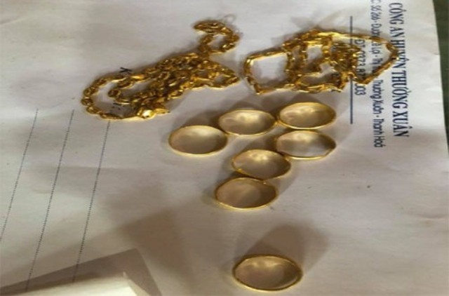 Cháu dâu đột nhập nhà cậu 