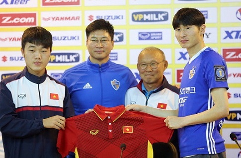 U22 Việt Nam đấu Ulsan Hyundai: HLV Park Hang Seo sẽ dự khán