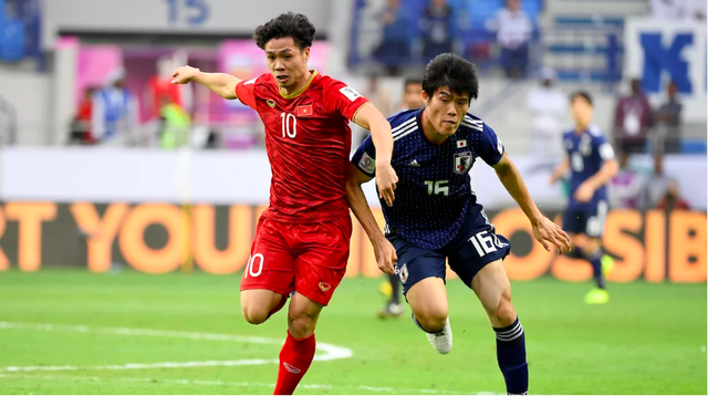 FOX Sports Asia: Công Phượng, Văn Lâm chói sáng nhất trận Việt Nam vs Nhật Bản