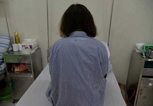 Uống trà giảm cân mua qua mạng, thiếu nữ 19 tuổi nhập viện cấp cứu