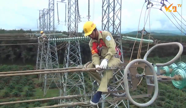 Ngành điện Thái Nguyên nâng cao năng suất lao động, tăng tiện ích cho khách hàng