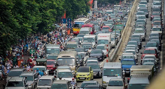 Cận Tết Nguyên đán, đường phố Hà Nội ùn tắc, chật cứng như nêm từ sáng tới chiều