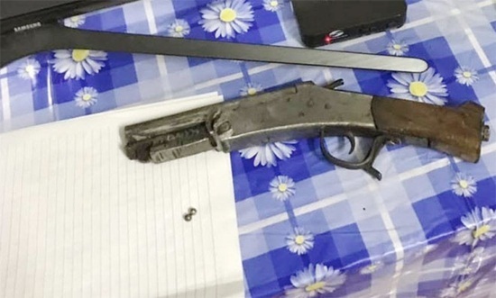 Tuyên Quang: Chồng dùng súng tự chế bắn vợ vì mâu thuẫn tiền bạc dịp Tết